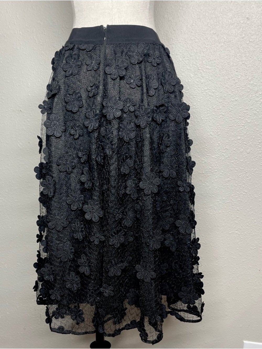 Badgley Mischka Black Floral Appliqué Midi Skirt with Floral design